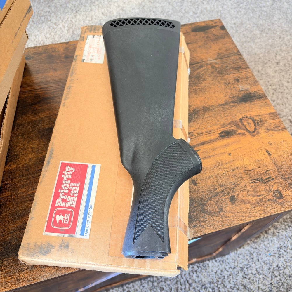 Remington‎ 870 Factory Synthetic Stock OEM Black Polymer Buttstock 12ga Express